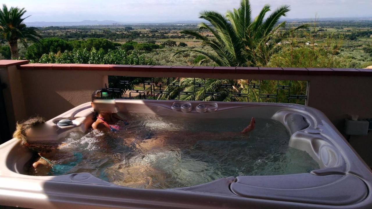 Appartement & Spa - Panoramic Olivars Pau Kültér fotó