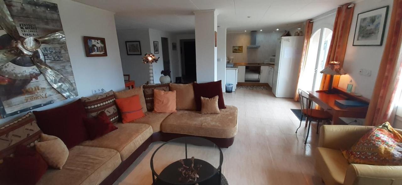 Appartement & Spa - Panoramic Olivars Pau Kültér fotó